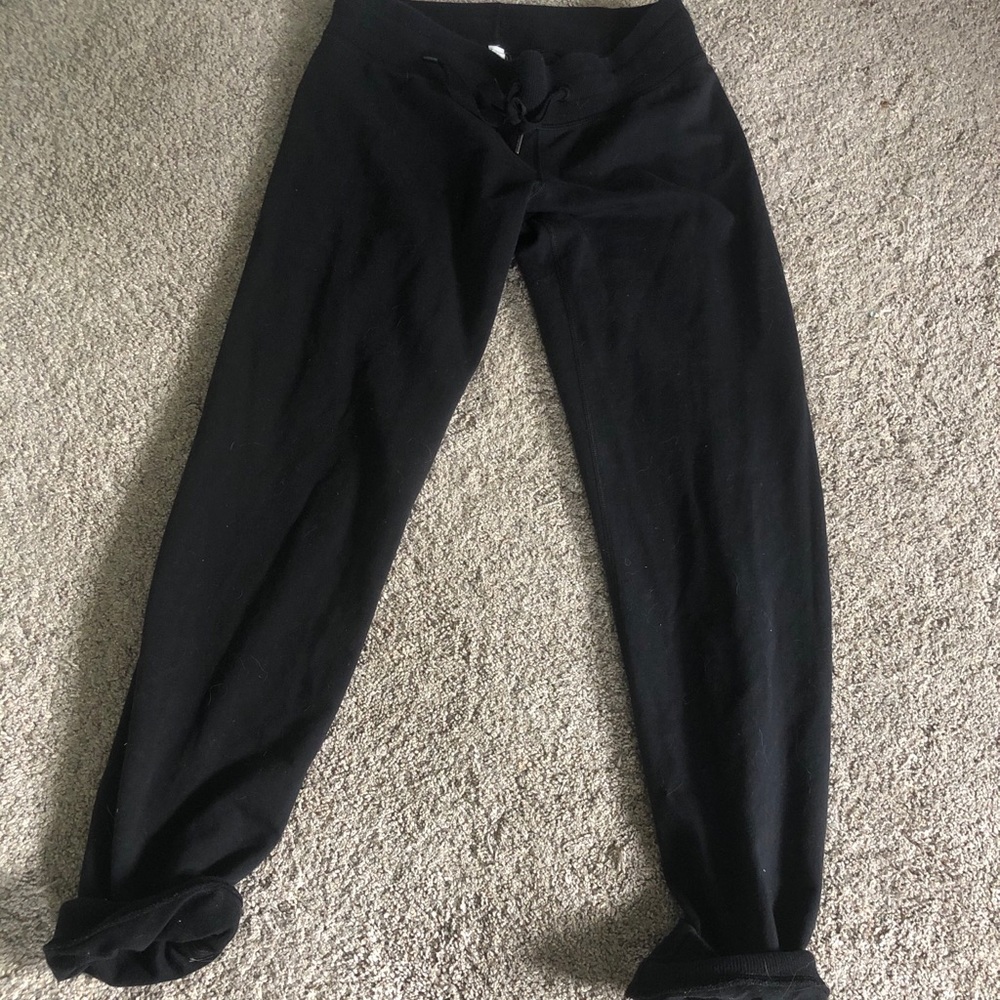 lululemon joggers!!